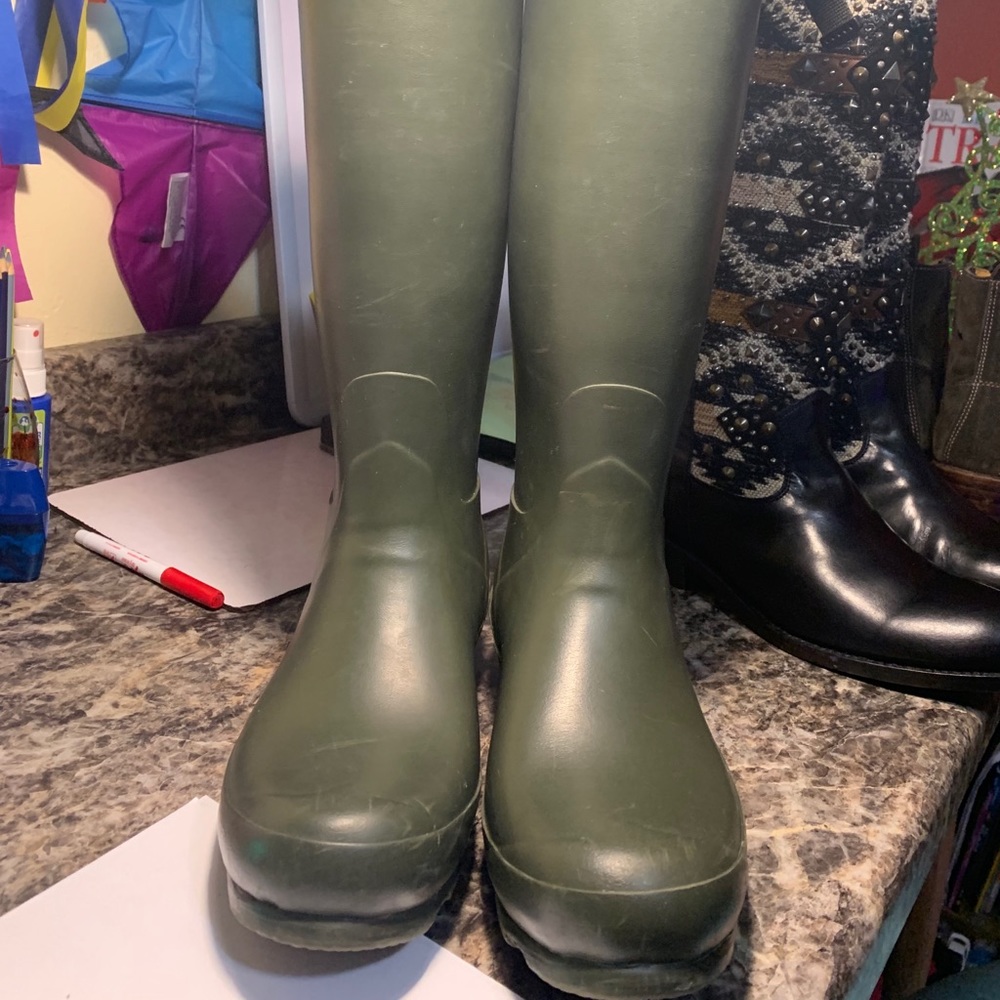 Hunter Field Boots Dark Olive US 7/8 Very Good used condition